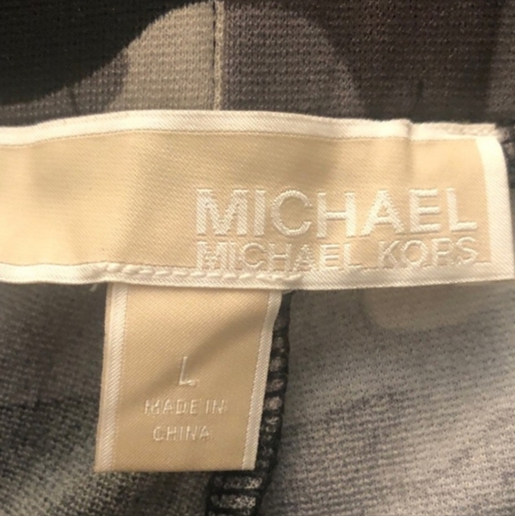 Michael kors size Large joggers in like new condition - Picture 5 of 6